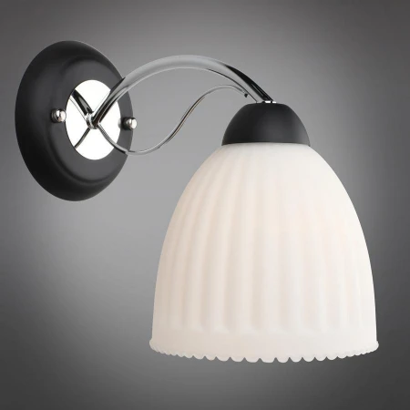 Бра Omnilux OML-65701-01 Fiesole